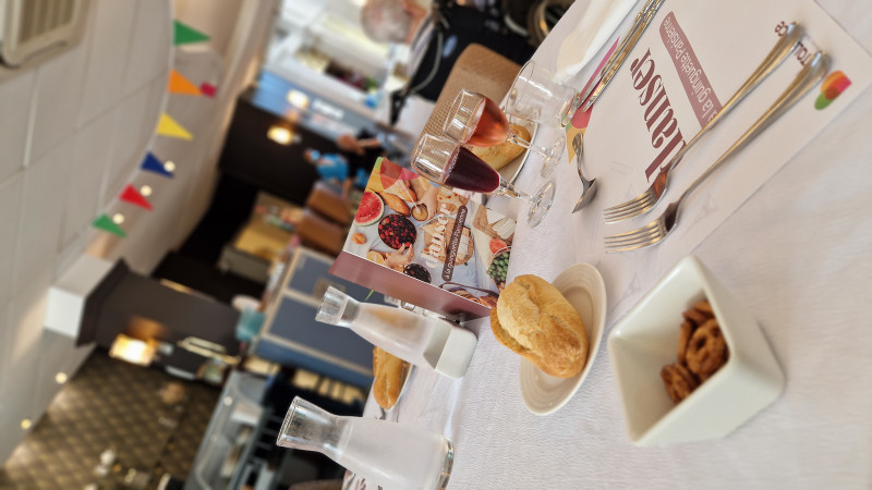 Repas à thème : Guinguette parisienne 🎶🍷