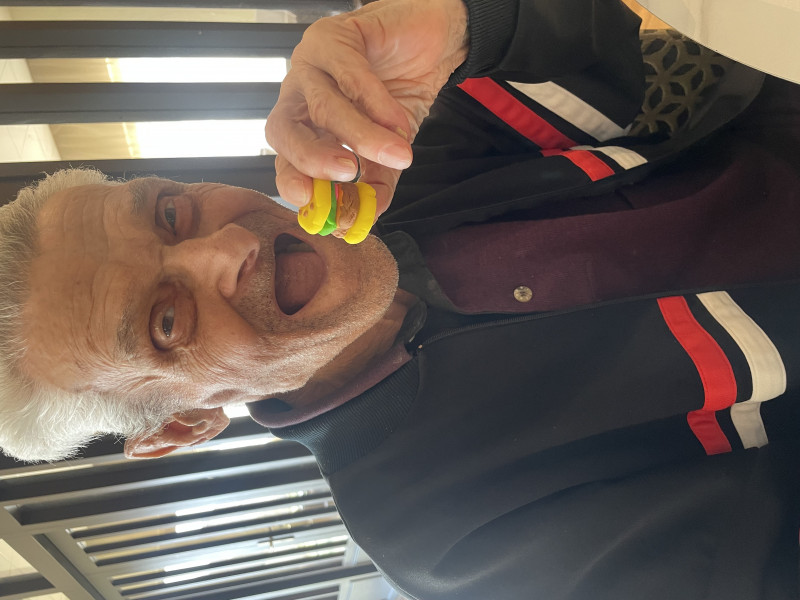Atelier manuel en Unité Protégée avec la pâte à modeler